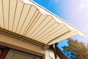Why Retractable Awnings Are The Best Awnings For Decks